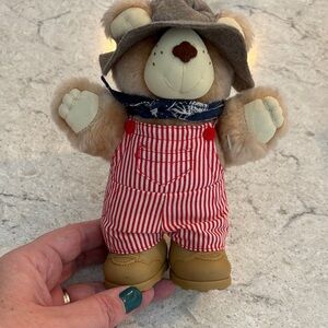 vintage OshKosh B'Gosh Furskins Bear, likely the "Boone" character